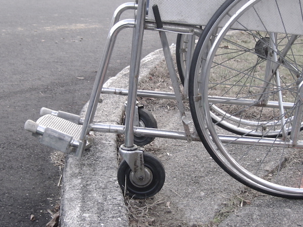 wheelchair bad curb